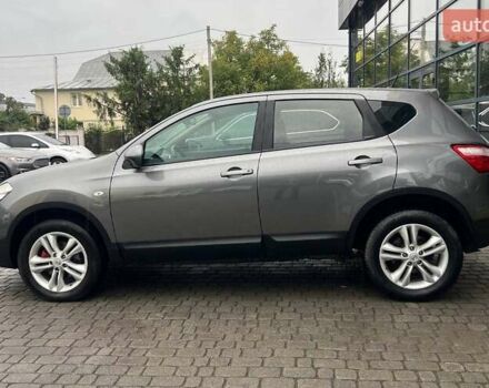 Серый Ниссан Кашкай, объемом двигателя 1.6 л и пробегом 224 тыс. км за 12000 $, фото 3 на Automoto.ua