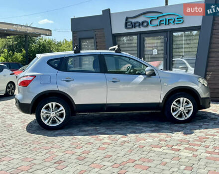 Сірий Ніссан Кашкай, об'ємом двигуна 1.6 л та пробігом 200 тис. км за 9999 $, фото 10 на Automoto.ua