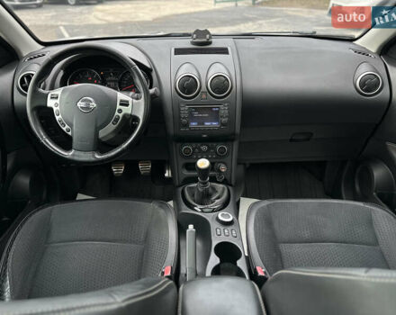 Серый Ниссан Кашкай, объемом двигателя 1.6 л и пробегом 254 тыс. км за 12600 $, фото 35 на Automoto.ua