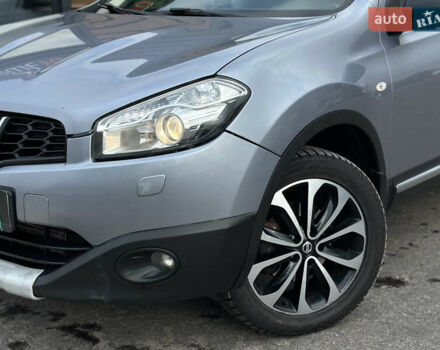 Серый Ниссан Кашкай, объемом двигателя 1.6 л и пробегом 254 тыс. км за 12600 $, фото 3 на Automoto.ua