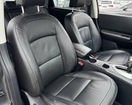 Серый Ниссан Кашкай, объемом двигателя 1.6 л и пробегом 48 тыс. км за 15000 $, фото 22 на Automoto.ua