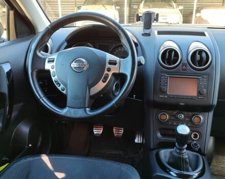 Серый Ниссан Кашкай, объемом двигателя 1.5 л и пробегом 169 тыс. км за 11000 $, фото 4 на Automoto.ua