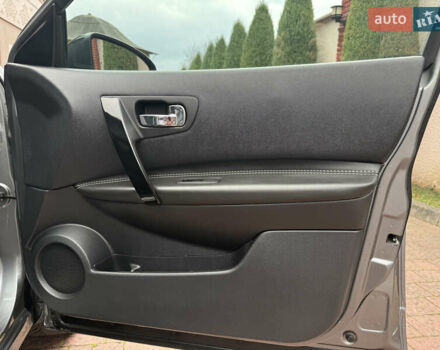 Сірий Ніссан Кашкай, об'ємом двигуна 1.6 л та пробігом 218 тис. км за 11999 $, фото 100 на Automoto.ua