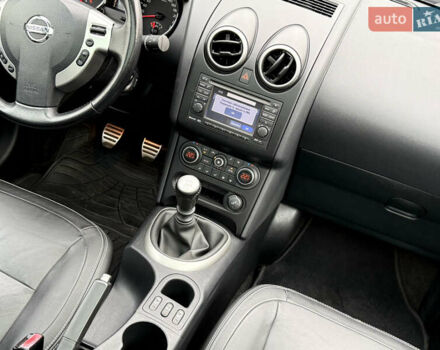 Серый Ниссан Кашкай, объемом двигателя 1.6 л и пробегом 169 тыс. км за 11900 $, фото 16 на Automoto.ua