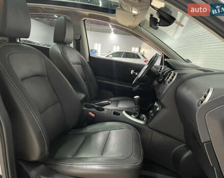 Серый Ниссан Кашкай, объемом двигателя 1.6 л и пробегом 202 тыс. км за 11950 $, фото 61 на Automoto.ua