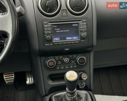 Серый Ниссан Кашкай, объемом двигателя 1.6 л и пробегом 254 тыс. км за 12600 $, фото 44 на Automoto.ua