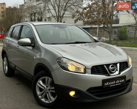 Серый Ниссан Кашкай, объемом двигателя 1.6 л и пробегом 229 тыс. км за 11599 $, фото 2 на Automoto.ua