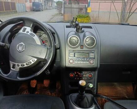 Серый Ниссан Кашкай, объемом двигателя 1.6 л и пробегом 261 тыс. км за 9500 $, фото 19 на Automoto.ua