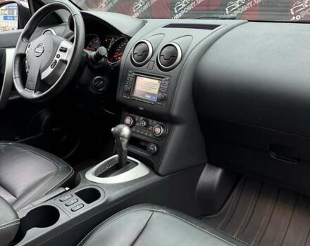 Серый Ниссан Кашкай, объемом двигателя 1.6 л и пробегом 48 тыс. км за 15000 $, фото 21 на Automoto.ua