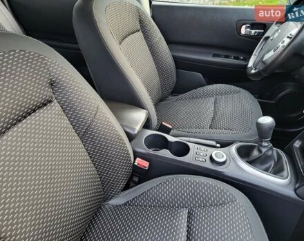 Серый Ниссан Кашкай, объемом двигателя 1.6 л и пробегом 227 тыс. км за 10850 $, фото 25 на Automoto.ua