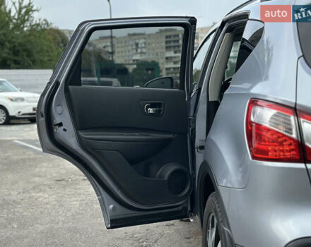 Серый Ниссан Кашкай, объемом двигателя 1.6 л и пробегом 254 тыс. км за 12600 $, фото 51 на Automoto.ua
