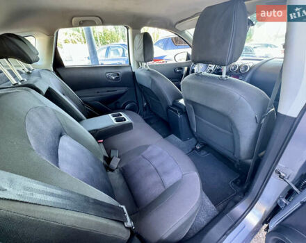 Сірий Ніссан Кашкай, об'ємом двигуна 1.6 л та пробігом 200 тис. км за 9999 $, фото 30 на Automoto.ua