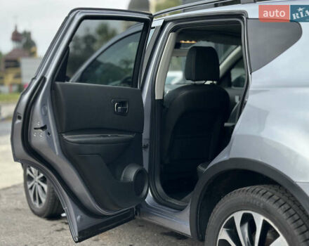 Серый Ниссан Кашкай, объемом двигателя 1.6 л и пробегом 254 тыс. км за 12600 $, фото 50 на Automoto.ua