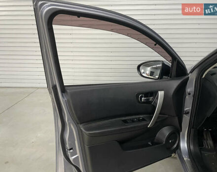 Серый Ниссан Кашкай, объемом двигателя 1.6 л и пробегом 202 тыс. км за 11950 $, фото 53 на Automoto.ua