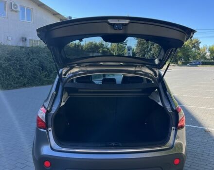 Серый Ниссан Кашкай, объемом двигателя 1.6 л и пробегом 105 тыс. км за 11555 $, фото 19 на Automoto.ua