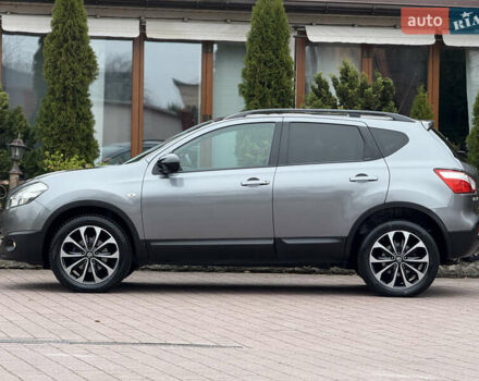 Сірий Ніссан Кашкай, об'ємом двигуна 1.6 л та пробігом 218 тис. км за 11999 $, фото 4 на Automoto.ua