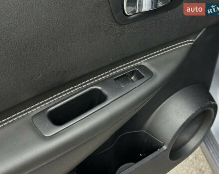 Серый Ниссан Кашкай, объемом двигателя 1.6 л и пробегом 254 тыс. км за 12600 $, фото 52 на Automoto.ua