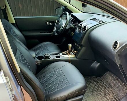 Серый Ниссан Кашкай, объемом двигателя 1.6 л и пробегом 158 тыс. км за 10000 $, фото 2 на Automoto.ua