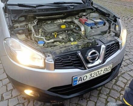 Серый Ниссан Кашкай, объемом двигателя 1.6 л и пробегом 261 тыс. км за 9500 $, фото 16 на Automoto.ua