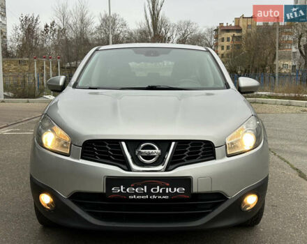 Серый Ниссан Кашкай, объемом двигателя 1.6 л и пробегом 229 тыс. км за 11599 $, фото 1 на Automoto.ua