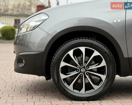 Сірий Ніссан Кашкай, об'ємом двигуна 1.6 л та пробігом 218 тис. км за 11999 $, фото 16 на Automoto.ua