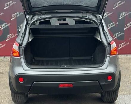 Серый Ниссан Кашкай, объемом двигателя 1.6 л и пробегом 48 тыс. км за 15000 $, фото 11 на Automoto.ua