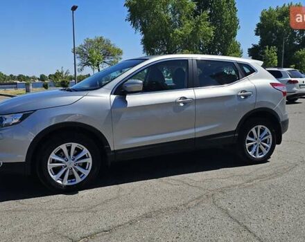 Серый Ниссан Кашкай, объемом двигателя 1.6 л и пробегом 49 тыс. км за 18999 $, фото 5 на Automoto.ua