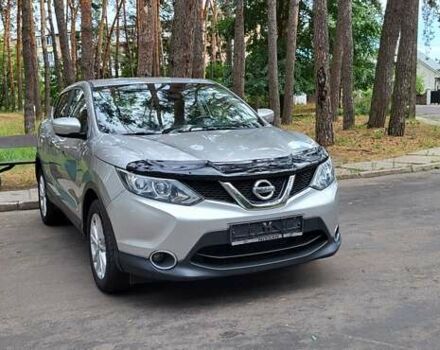 Серый Ниссан Кашкай, объемом двигателя 1.6 л и пробегом 200 тыс. км за 12850 $, фото 1 на Automoto.ua