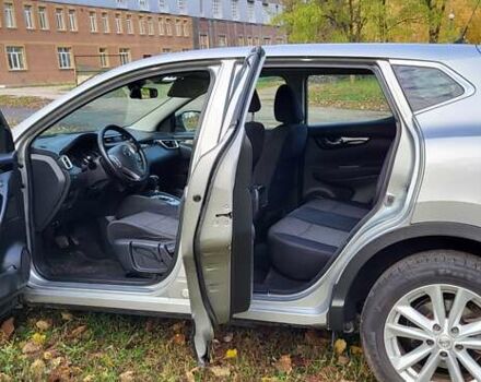 Сірий Ніссан Кашкай, об'ємом двигуна 1.6 л та пробігом 200 тис. км за 12250 $, фото 8 на Automoto.ua