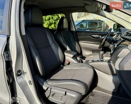 Серый Ниссан Кашкай, объемом двигателя 1.6 л и пробегом 173 тыс. км за 16000 $, фото 11 на Automoto.ua