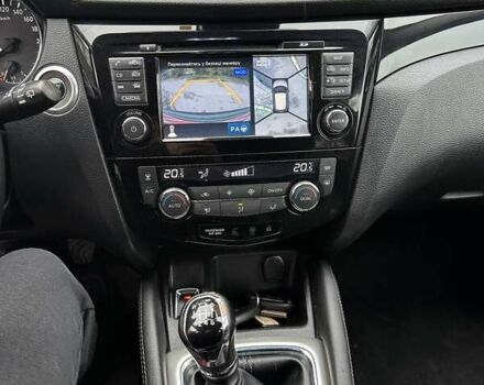 Серый Ниссан Кашкай, объемом двигателя 1.6 л и пробегом 152 тыс. км за 15600 $, фото 16 на Automoto.ua