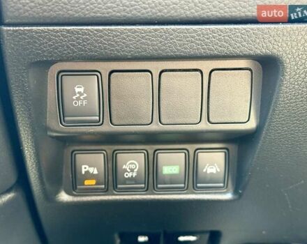 Серый Ниссан Кашкай, объемом двигателя 1.6 л и пробегом 173 тыс. км за 16000 $, фото 22 на Automoto.ua