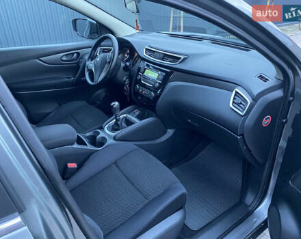 Серый Ниссан Кашкай, объемом двигателя 1.5 л и пробегом 245 тыс. км за 13300 $, фото 7 на Automoto.ua