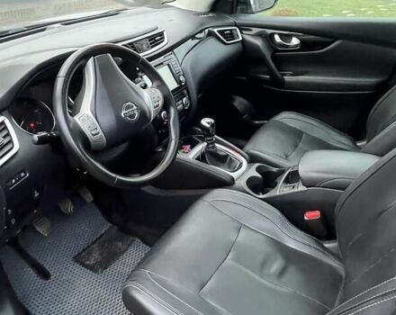 Серый Ниссан Кашкай, объемом двигателя 1.6 л и пробегом 198 тыс. км за 14600 $, фото 7 на Automoto.ua