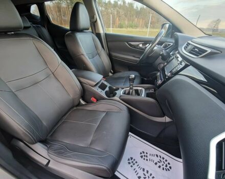 Сірий Ніссан Кашкай, об'ємом двигуна 1.6 л та пробігом 86 тис. км за 5400 $, фото 11 на Automoto.ua