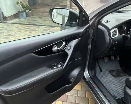 Серый Ниссан Кашкай, объемом двигателя 1.6 л и пробегом 198 тыс. км за 14600 $, фото 8 на Automoto.ua