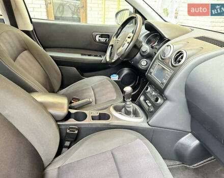 Сірий Ніссан Кашкай, об'ємом двигуна 1.6 л та пробігом 220 тис. км за 11600 $, фото 16 на Automoto.ua