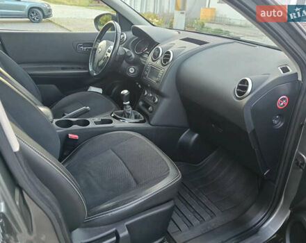 Серый Ниссан Кашкай, объемом двигателя 1.5 л и пробегом 150 тыс. км за 9900 $, фото 6 на Automoto.ua