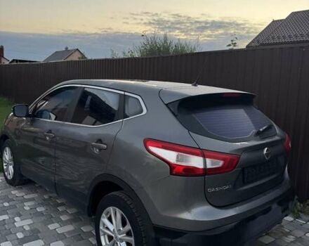 Серый Ниссан Кашкай, объемом двигателя 1.2 л и пробегом 93 тыс. км за 12000 $, фото 2 на Automoto.ua