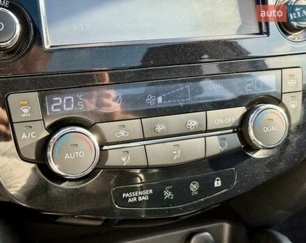 Серый Ниссан Кашкай, объемом двигателя 1.6 л и пробегом 173 тыс. км за 16000 $, фото 16 на Automoto.ua