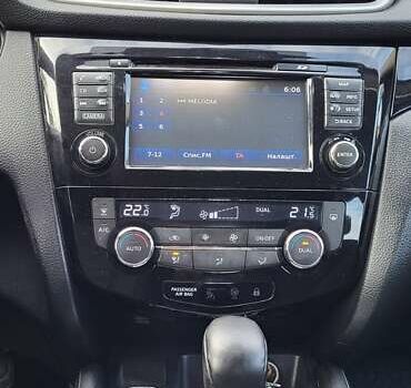 Сірий Ніссан Кашкай, об'ємом двигуна 1.6 л та пробігом 200 тис. км за 12250 $, фото 5 на Automoto.ua