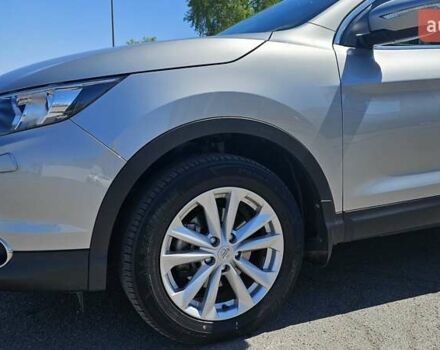 Серый Ниссан Кашкай, объемом двигателя 1.6 л и пробегом 49 тыс. км за 18999 $, фото 6 на Automoto.ua