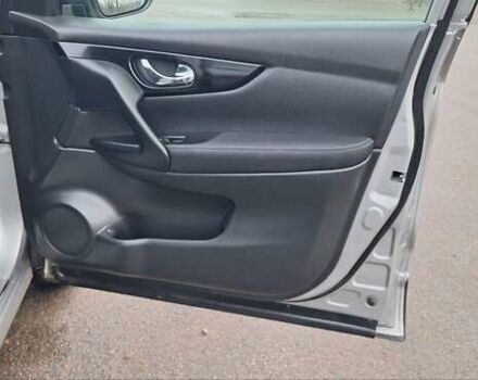 Серый Ниссан Кашкай, объемом двигателя 1.5 л и пробегом 120 тыс. км за 14900 $, фото 75 на Automoto.ua