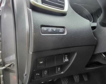 Сірий Ніссан Кашкай, об'ємом двигуна 1.6 л та пробігом 210 тис. км за 14750 $, фото 13 на Automoto.ua