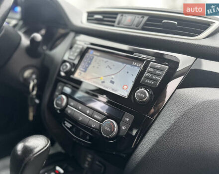 Серый Ниссан Кашкай, объемом двигателя 1.2 л и пробегом 81 тыс. км за 11600 $, фото 48 на Automoto.ua