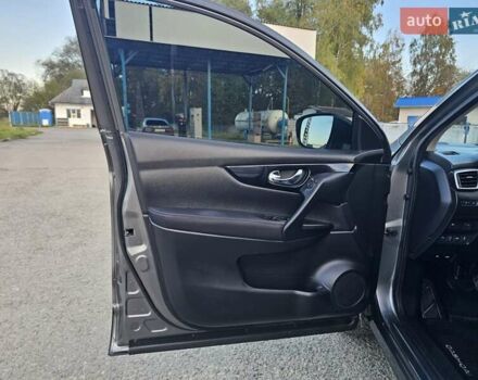 Серый Ниссан Кашкай, объемом двигателя 1.6 л и пробегом 239 тыс. км за 13999 $, фото 28 на Automoto.ua