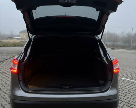 Сірий Ніссан Кашкай, об'ємом двигуна 1.6 л та пробігом 177 тис. км за 15499 $, фото 10 на Automoto.ua