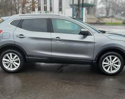 Сірий Ніссан Кашкай, об'ємом двигуна 1.6 л та пробігом 210 тис. км за 14750 $, фото 3 на Automoto.ua