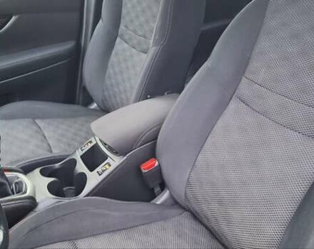 Серый Ниссан Кашкай, объемом двигателя 1.5 л и пробегом 120 тыс. км за 14900 $, фото 41 на Automoto.ua