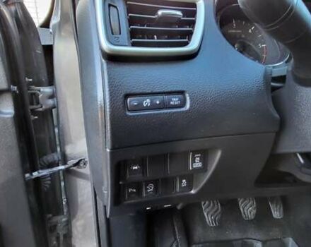 Серый Ниссан Кашкай, объемом двигателя 1.6 л и пробегом 209 тыс. км за 15250 $, фото 15 на Automoto.ua